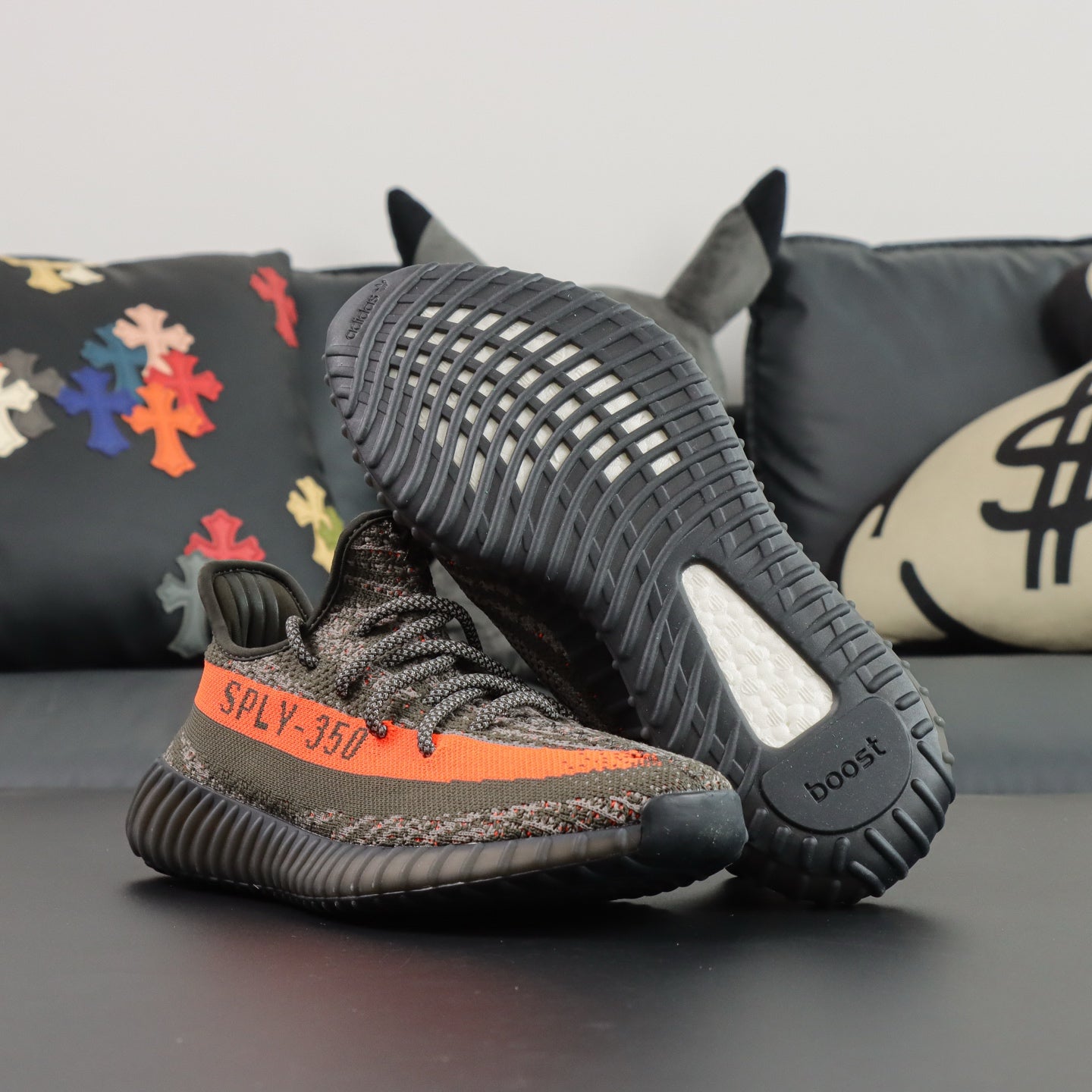Yeezy Carbon Belluga