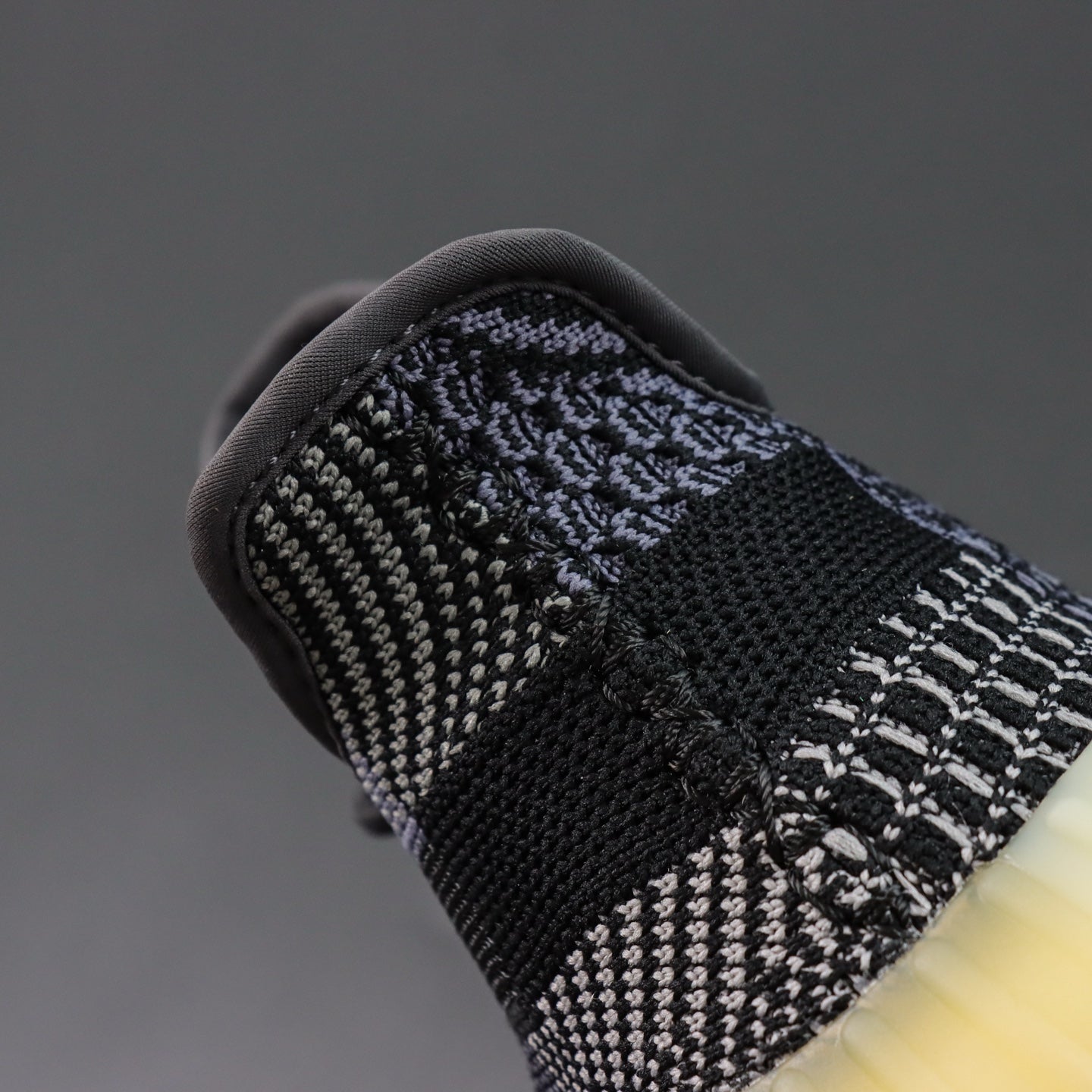 Ultra Shadow Asriel – Futuristički stil u crnoj silueti