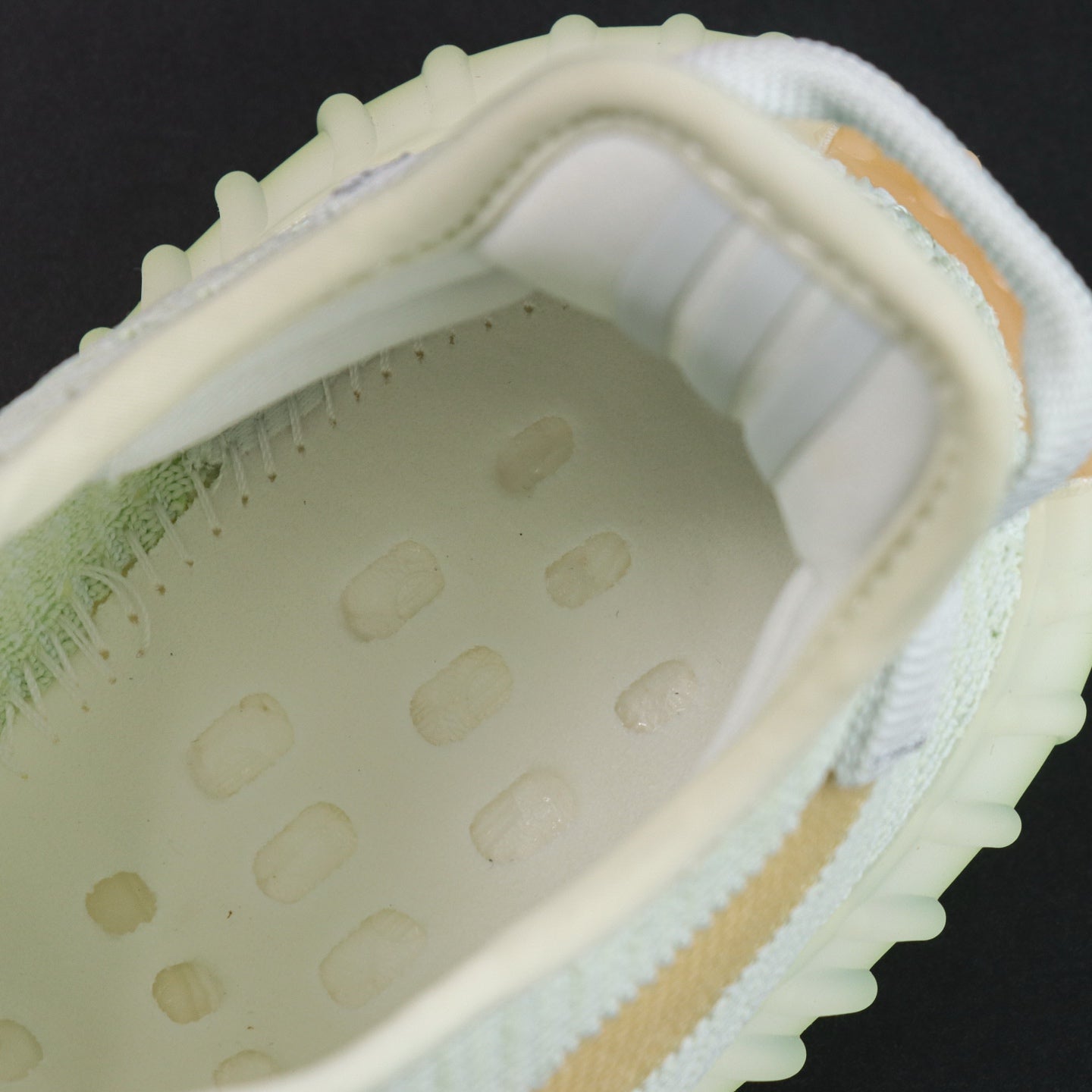 Ultra Hyperspace – Svetlo budućnosti na tvojim nogama