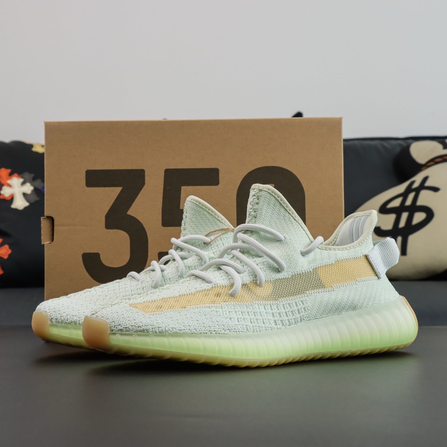 Ultra Hyperspace – Svetlo budućnosti na tvojim nogama