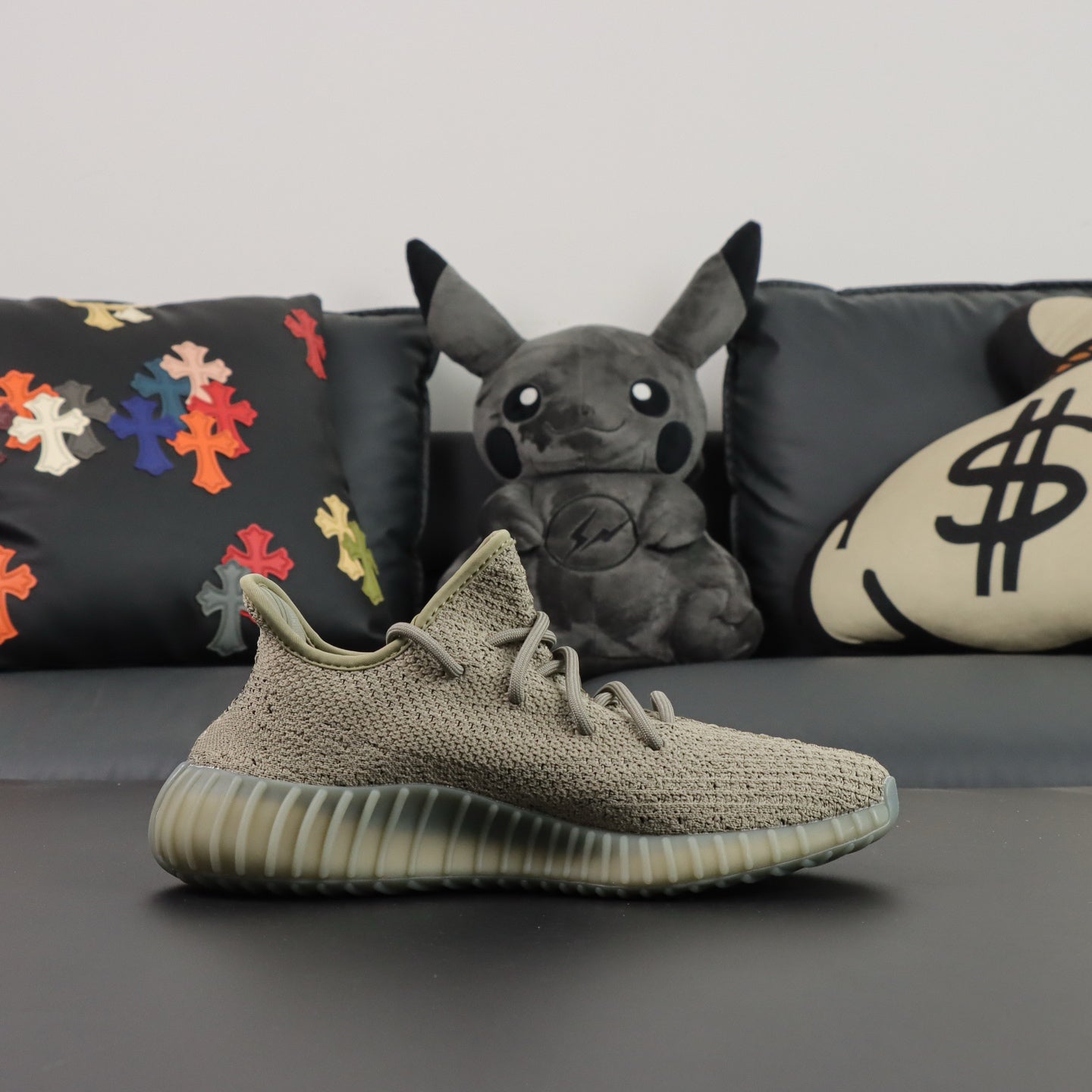 Ultra Granite – Gradska tišina. Kamena stabilnost.