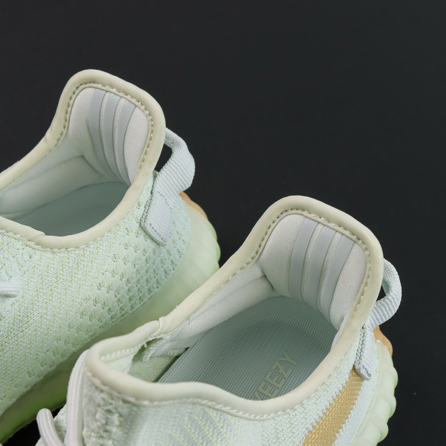 Ultra Hyperspace – Svetlo budućnosti na tvojim nogama