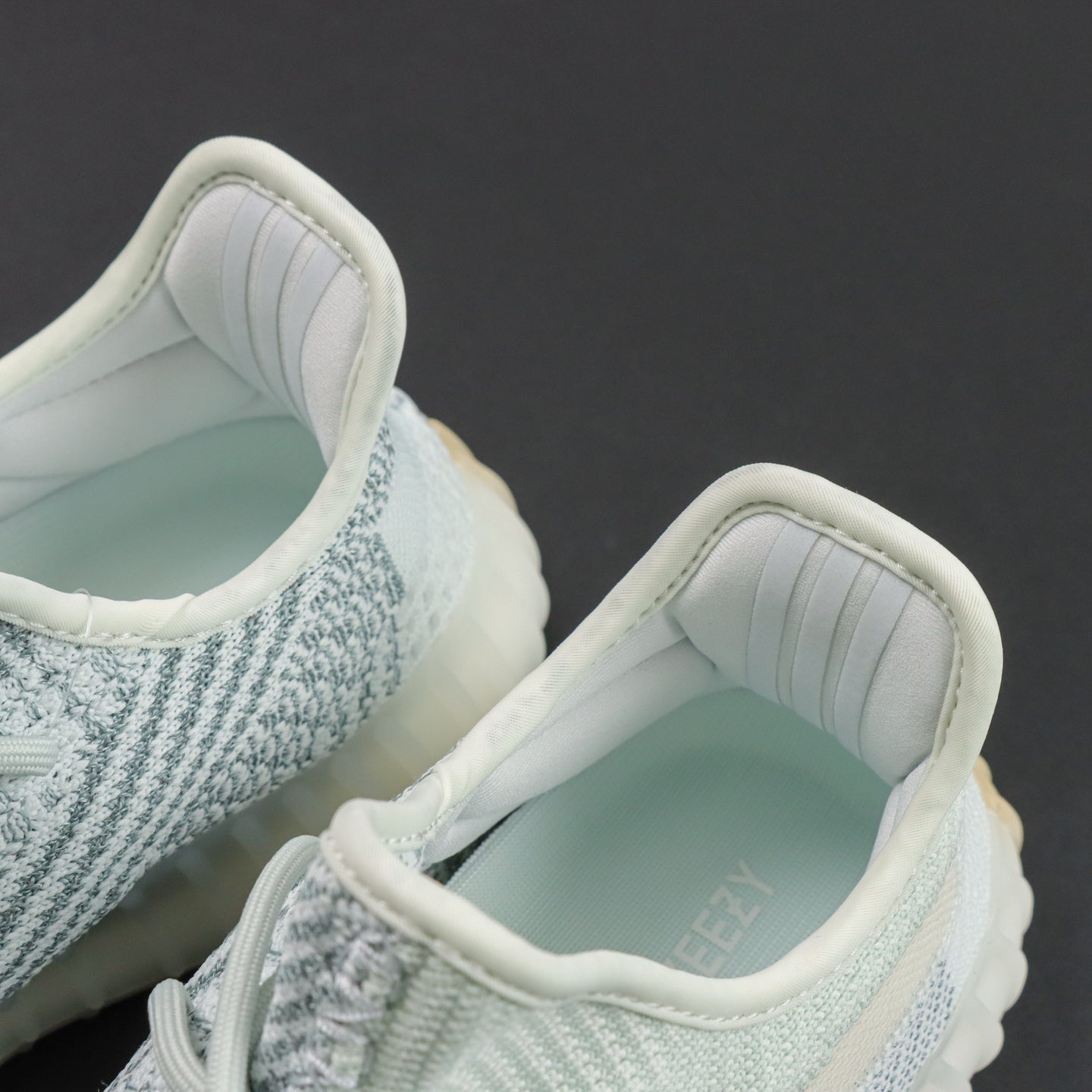 Ultra Cloud White – Čist stil. Čista energija.