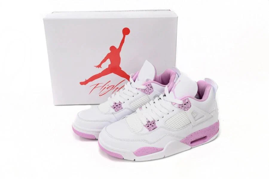 Air Jordan 4 - Pink Oreo