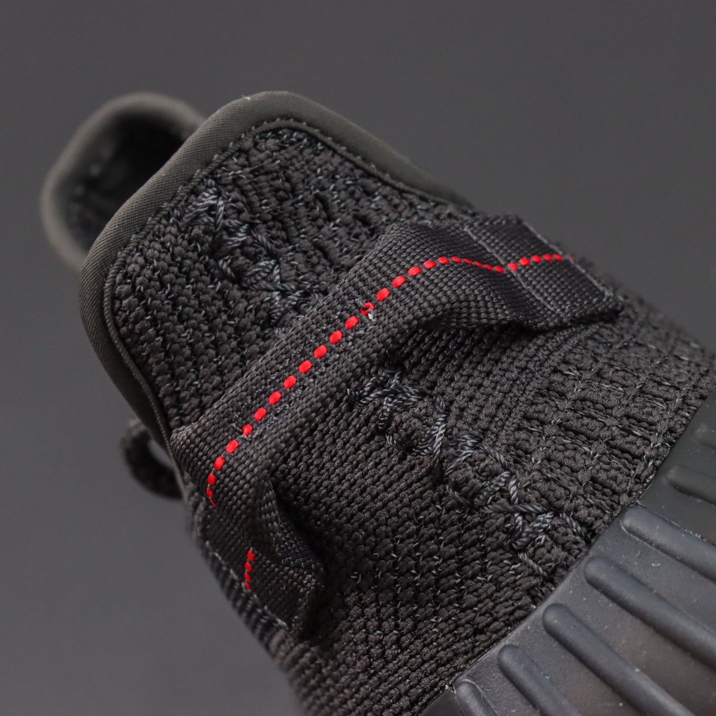 Yeezy Boost 350 v2 – Black Reflective