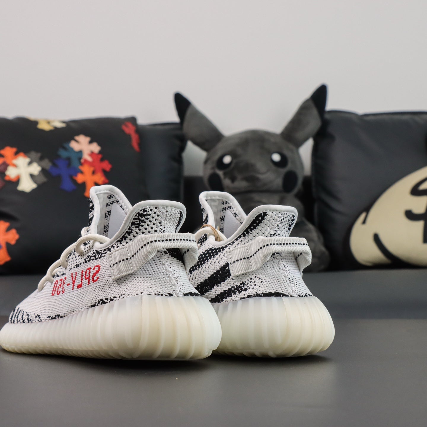 Ultra Zebra – Divlji print. Čista udobnost.