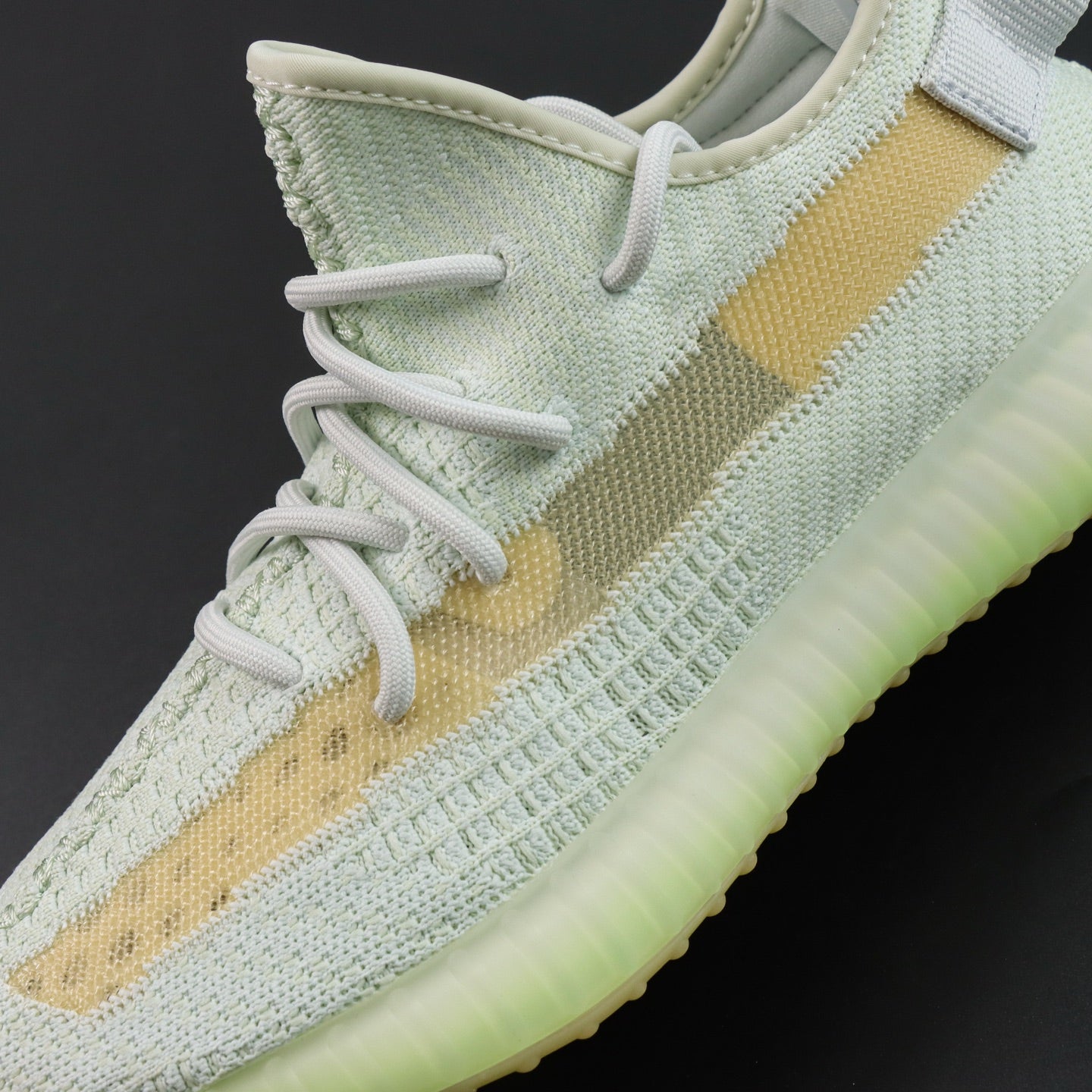 Ultra Hyperspace – Svetlo budućnosti na tvojim nogama