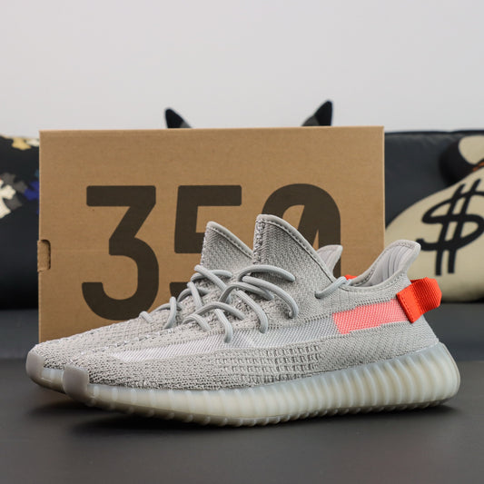 Ultra Tail Light – Minimalizam sa signalom