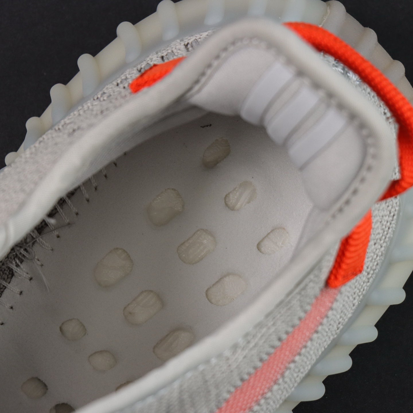 Ultra Tail Light – Minimalizam sa signalom