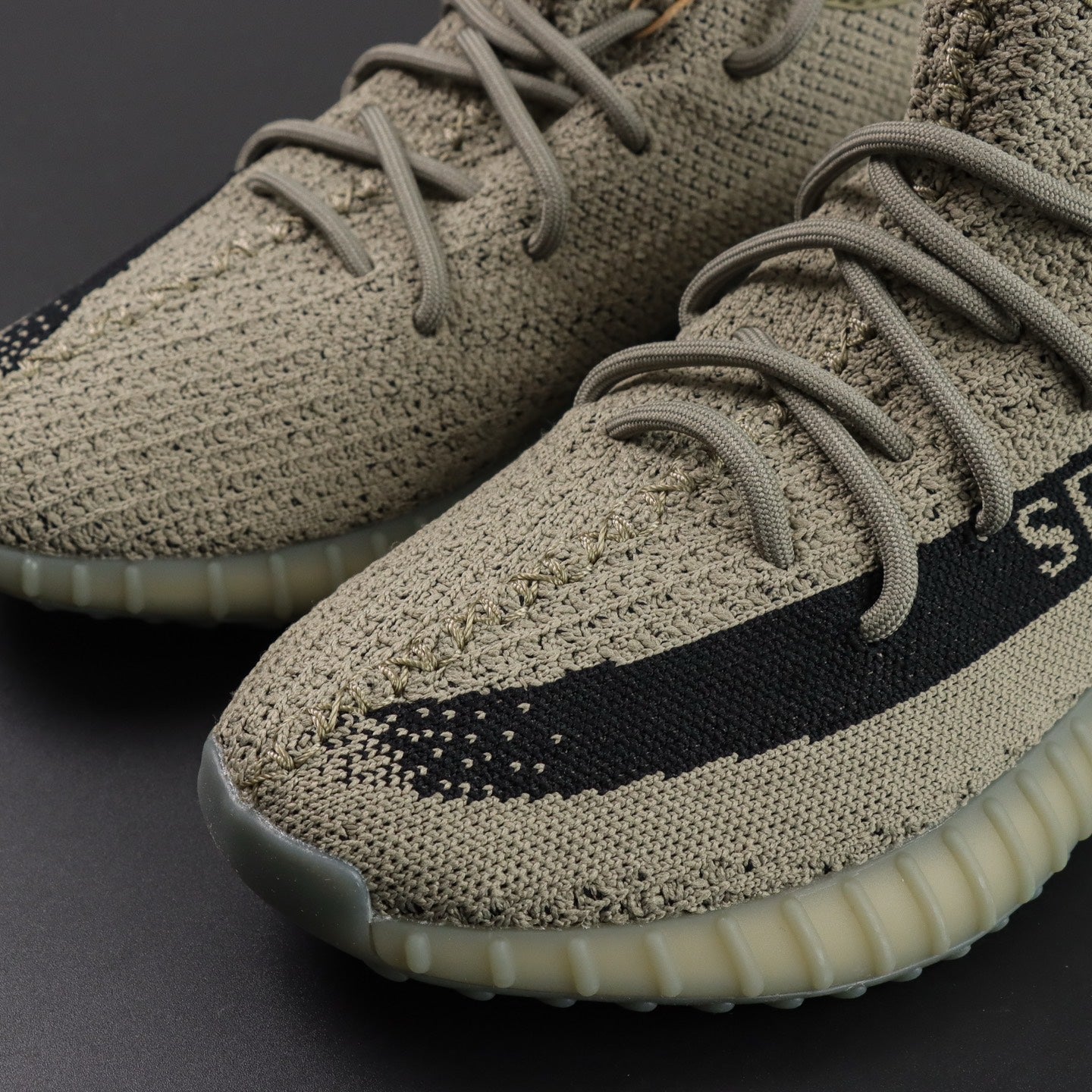 Ultra Granite – Gradska tišina. Kamena stabilnost.