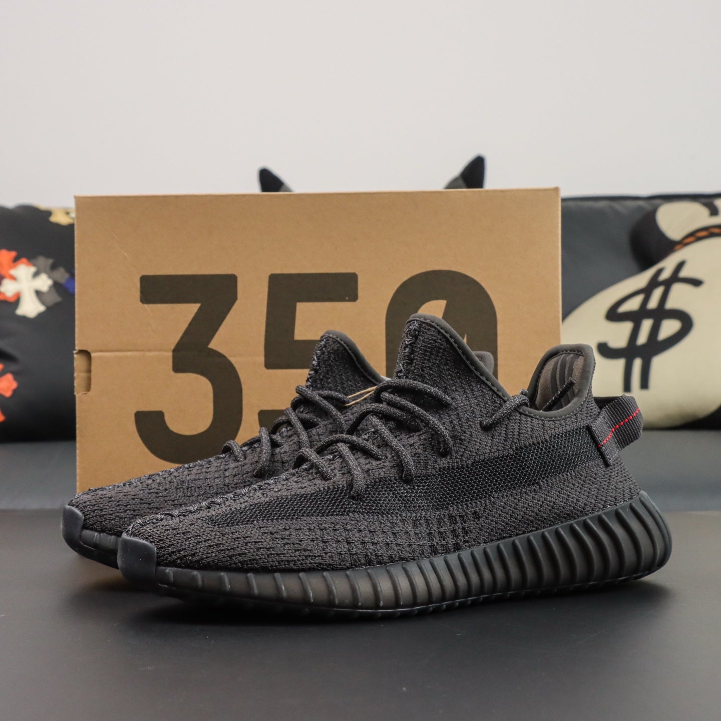 Yeezy Boost 350 v2 – Black Reflective