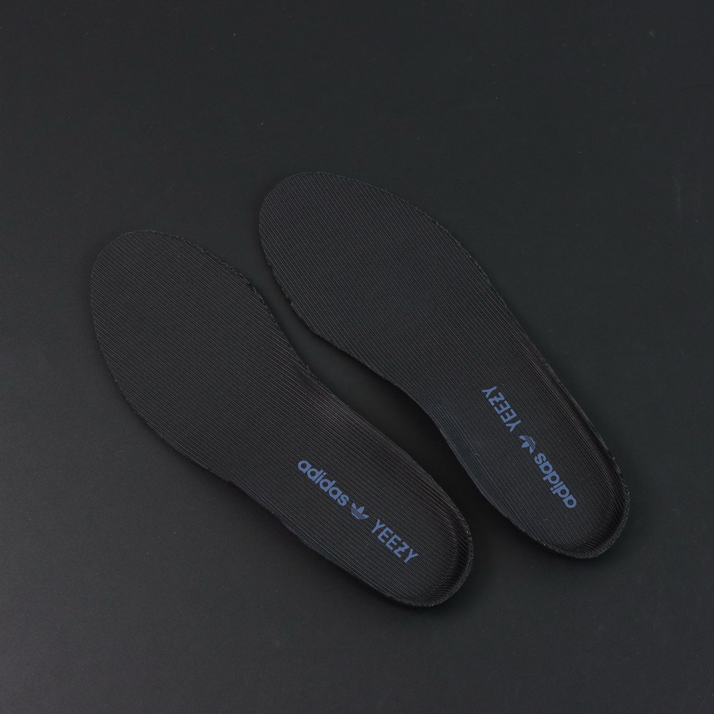 Ultra Shadow Asriel – Futuristički stil u crnoj silueti