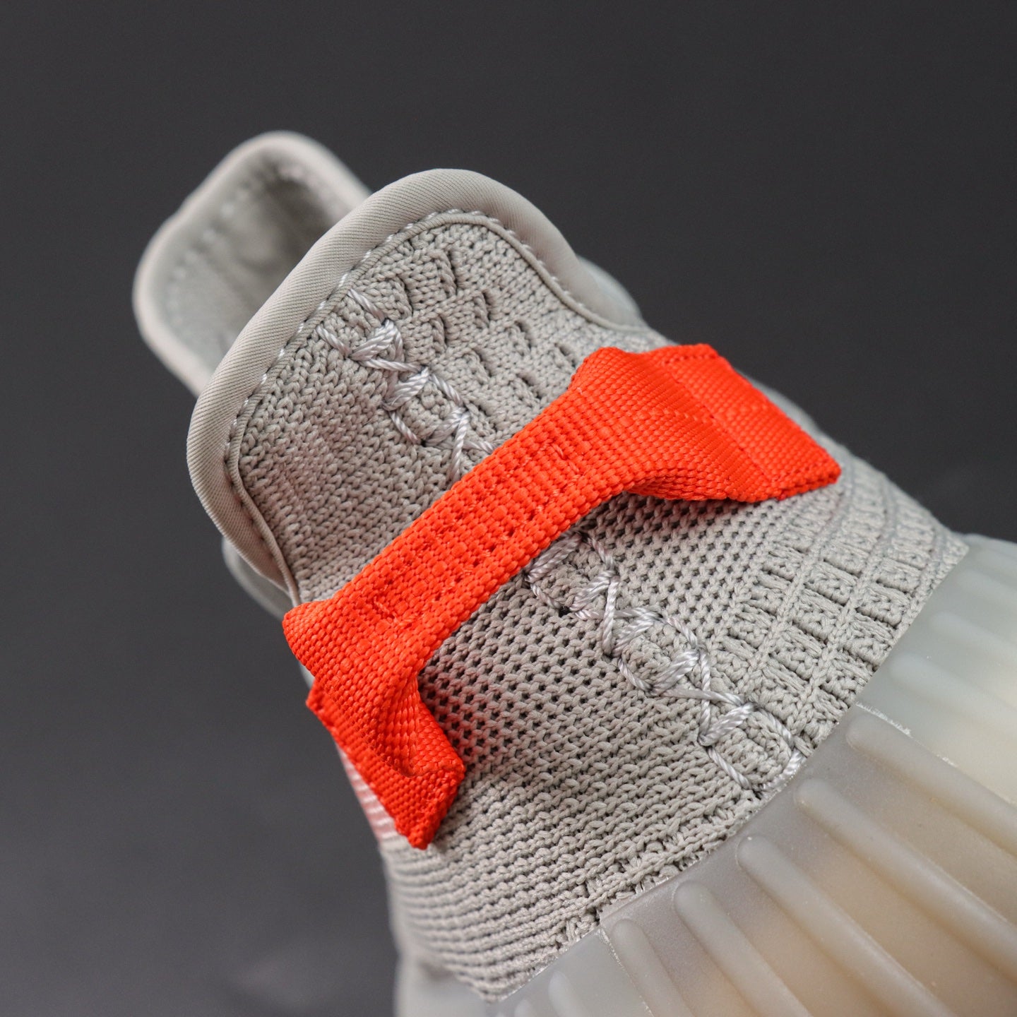 Ultra Tail Light – Minimalizam sa signalom