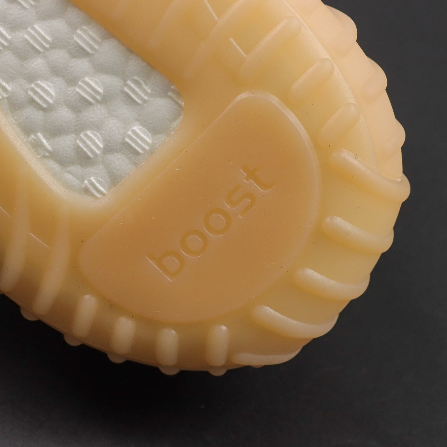 Ultra Synth – Bež futurizam u najčistijoj formi